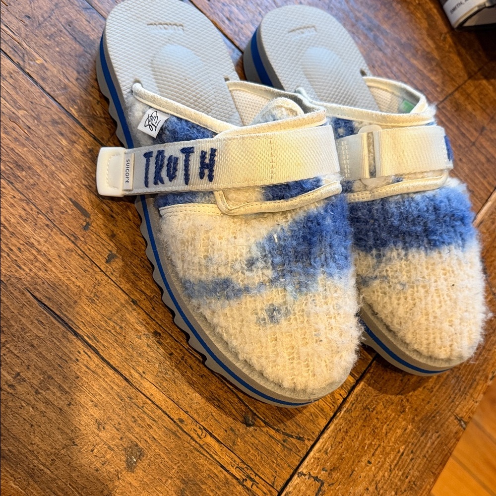 Elder Statesman x Suicoke collab slides